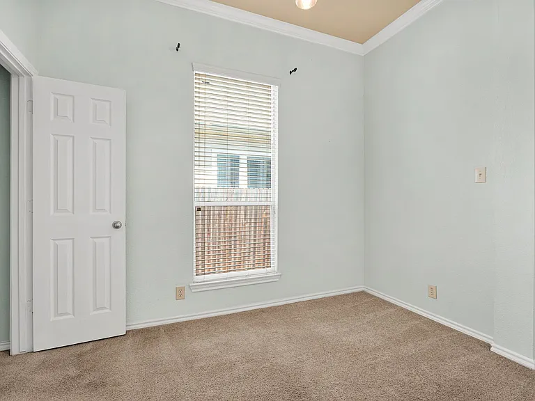 6819 Terra Rye — Photo 7