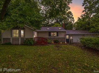3513 Grange Hall Rd, Holly, MI 48442
