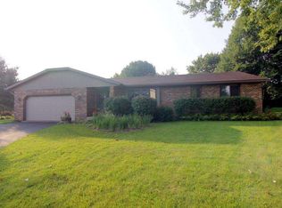 704 Meadow Ct, Deforest, WI 53532