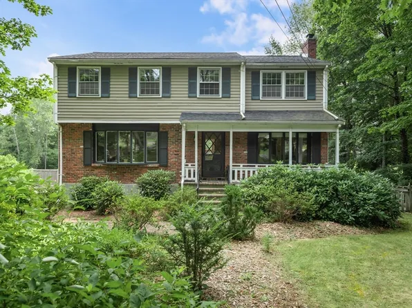 18 Village St, Millis, MA 02054