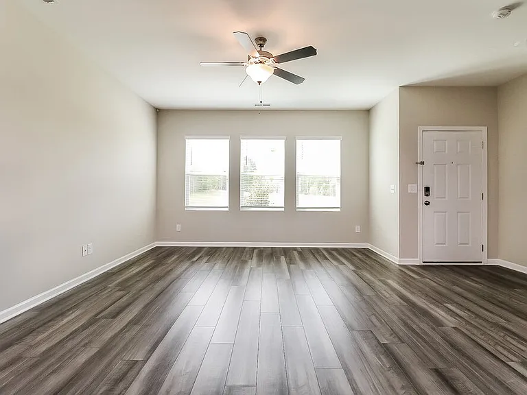 622 Wendell Falls Pkwy — Photo 5