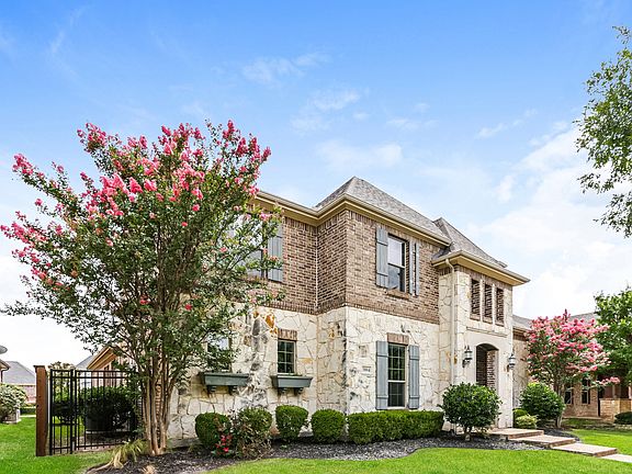 3rd image of 3804 Plum Vista Pl