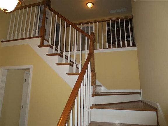4th image of 1432 Corona Dr