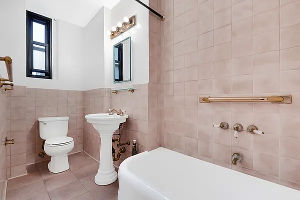 Sold by Corcoran | media 23