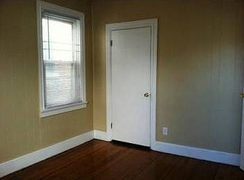 2nd image of 120 Valley St APT 2