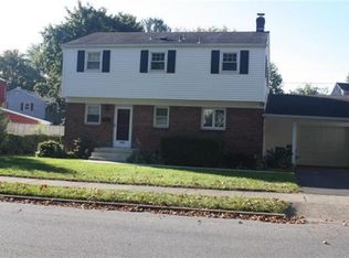 2233 Barrington Rd, Bethlehem, PA 18018