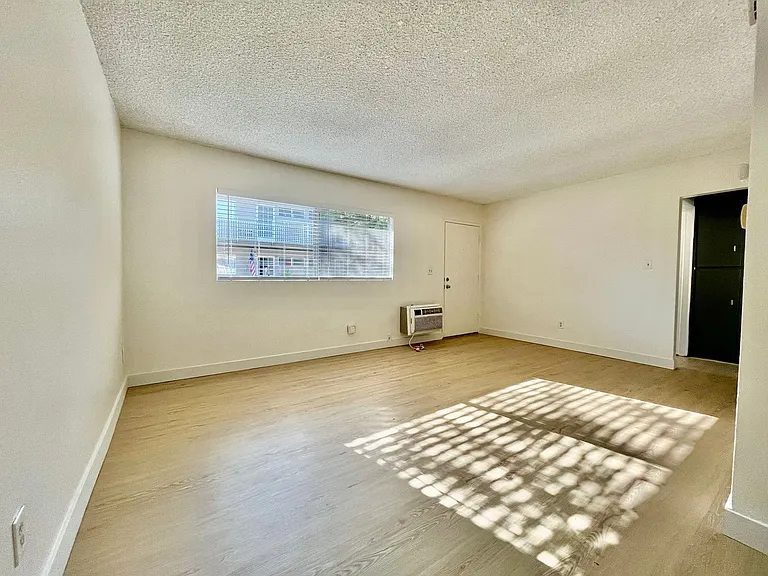 12529 Oak Knoll Rd — Photo 8