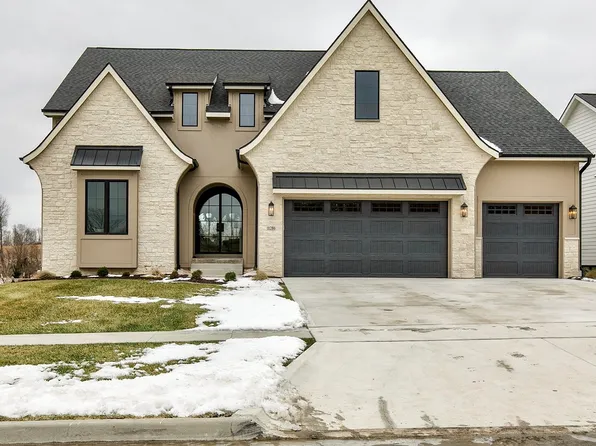 11286 Twilight Dr, West Des Moines, IA 50266