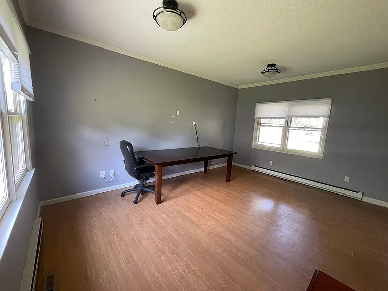 10 Bay — Photo 18