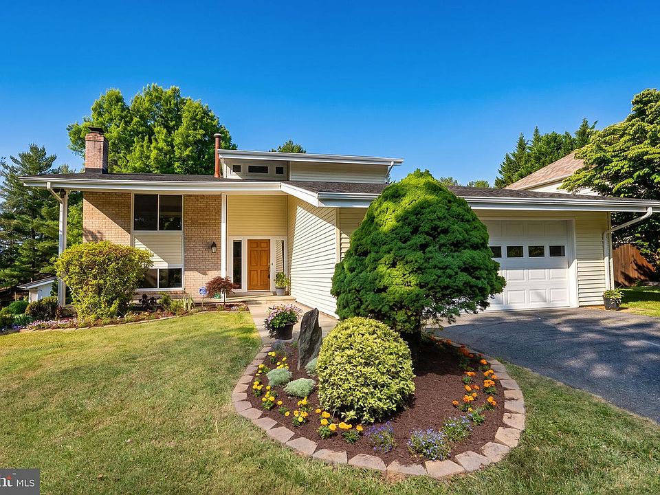 1st image of 11112 Broad Green Dr