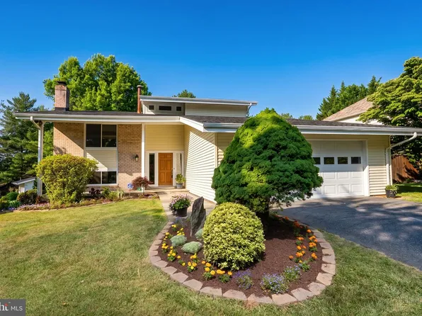 11112 Broad Green Dr, Potomac, MD 20854