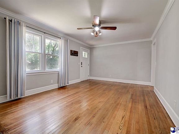 4th image of 937 Sherwood Dr