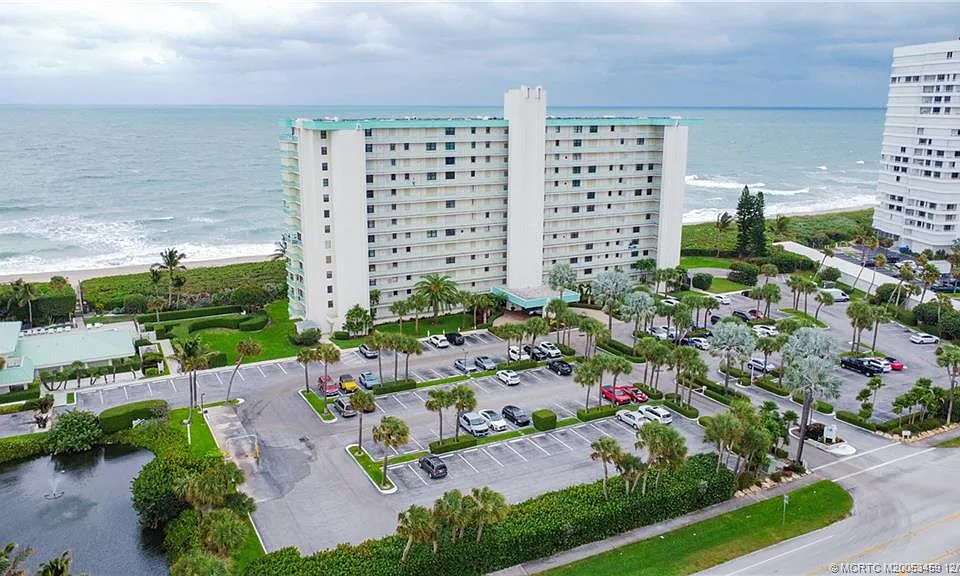 9940 Ocean Dr #309