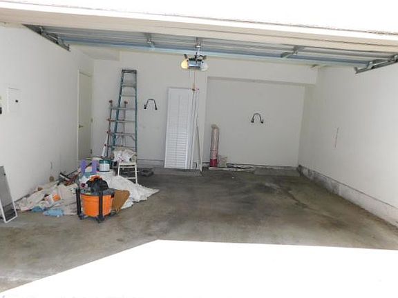 4th image of 5220 Premiere Hills Cir APT 226