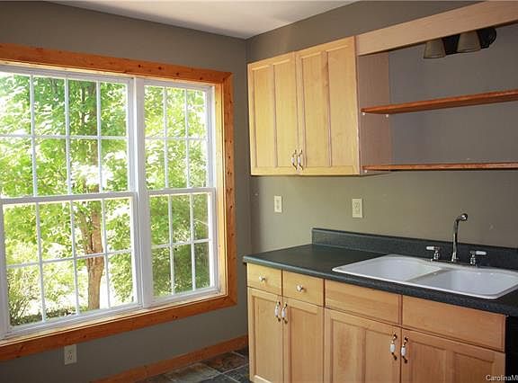 4th image of 1343 E Lakeshore Dr