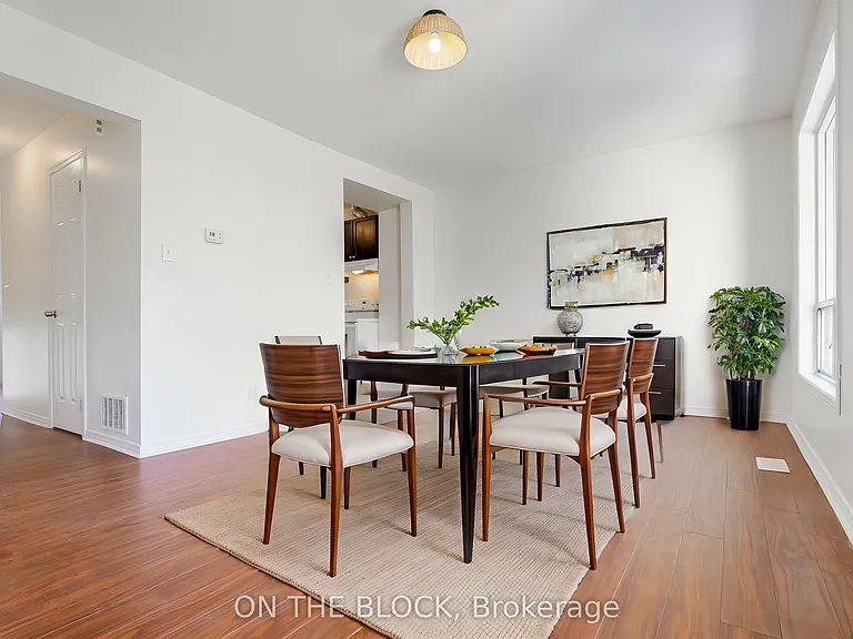 47 Carleton Pl — Photo 2