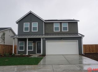 3305 Twin Knolls Ln, Shafter, CA 93263