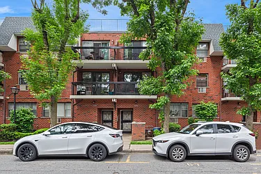 71-28 Sutton Place