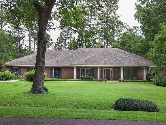 3rd image of 1609 Pine Ridge Pl