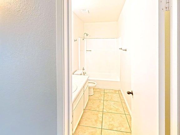 5th image of 139 W Portals Ave #233efc3a3