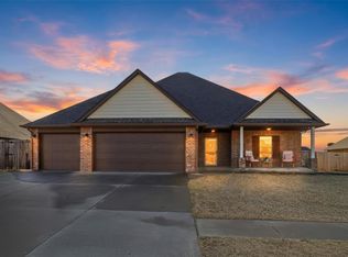 11648 NW 111th St, Yukon, OK 73099