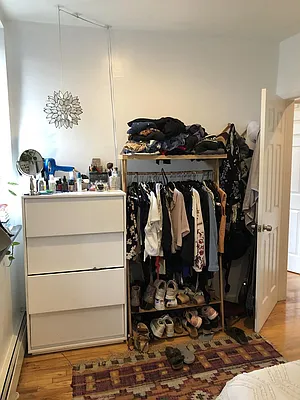 Rented by Avenue Real Estate | media 12