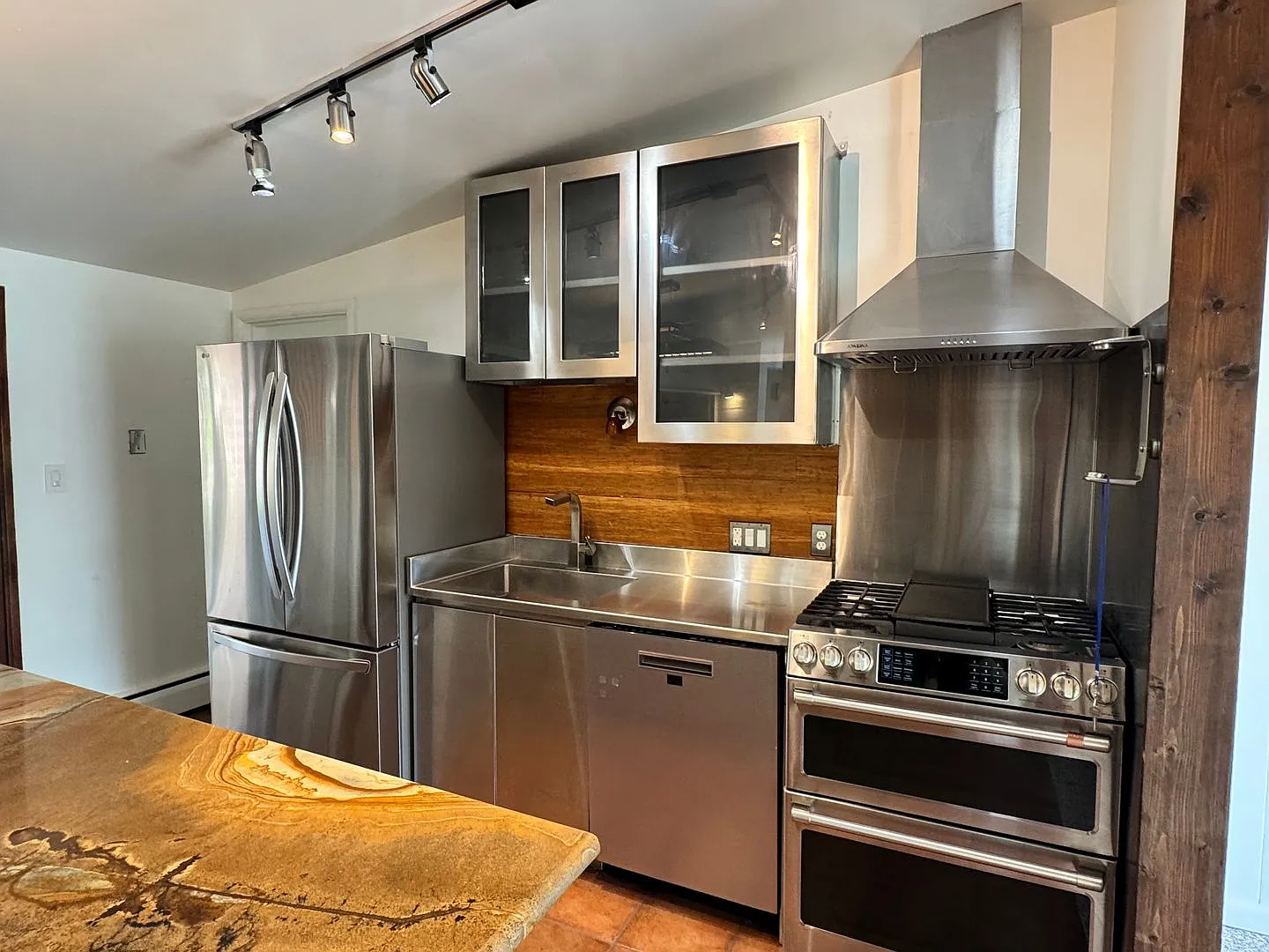 Grape Vines On Grape Ave: 3 Bed/2 Bath Ranch In Amazing Location In Old North Boulder! — Photo 3