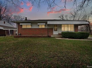 5616 Griggs Dr, Flint, MI