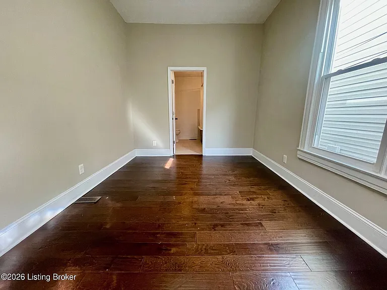 1089 E Kentucky St — Photo 4