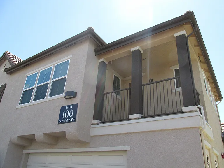 101 Cezanne Ln — Photo 2
