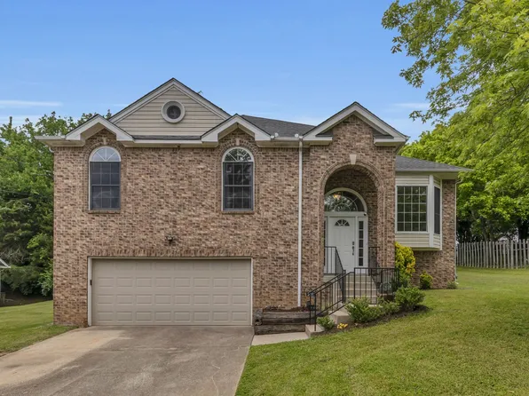 916 Split Oak Dr, Antioch, TN 37013