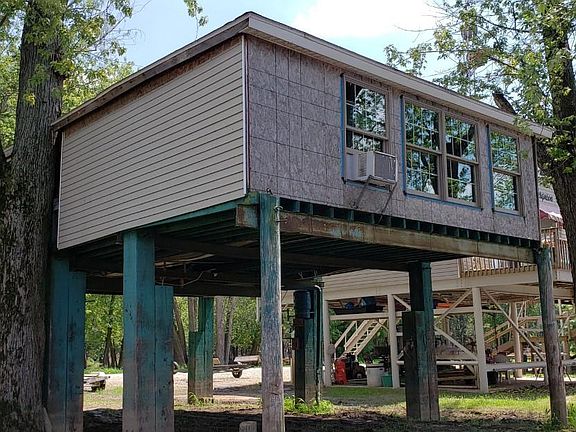 2nd image of The Getaway Cabin 2