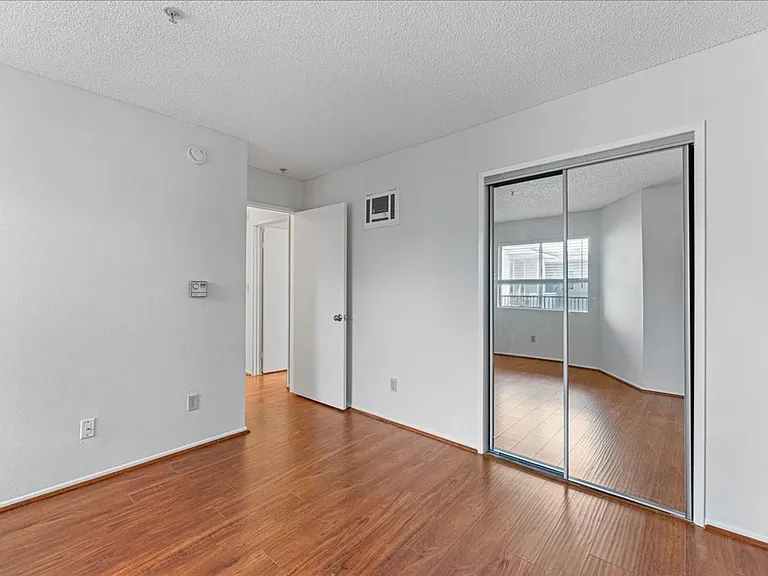 1785 Beloit Ave — Photo 29