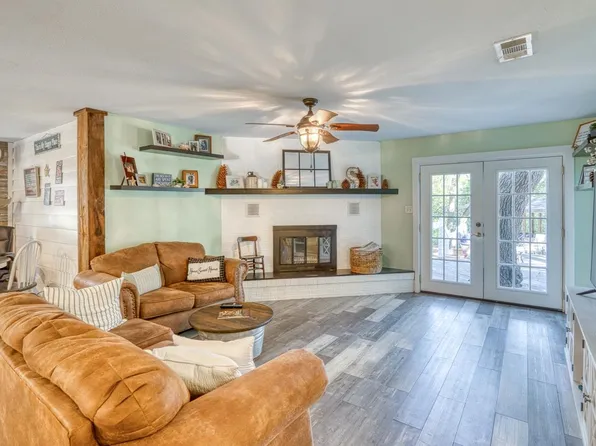 1117 County Road 132B, Kingsland, TX 78639