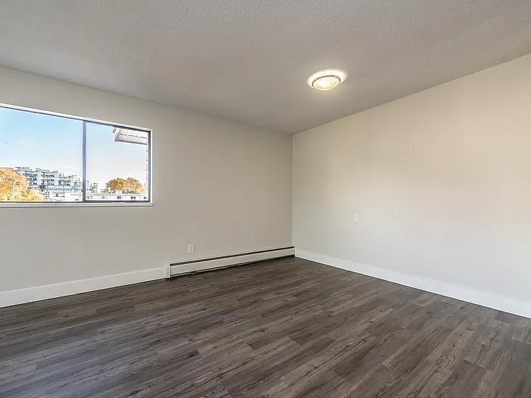335 Saint James St #337 — Photo 14