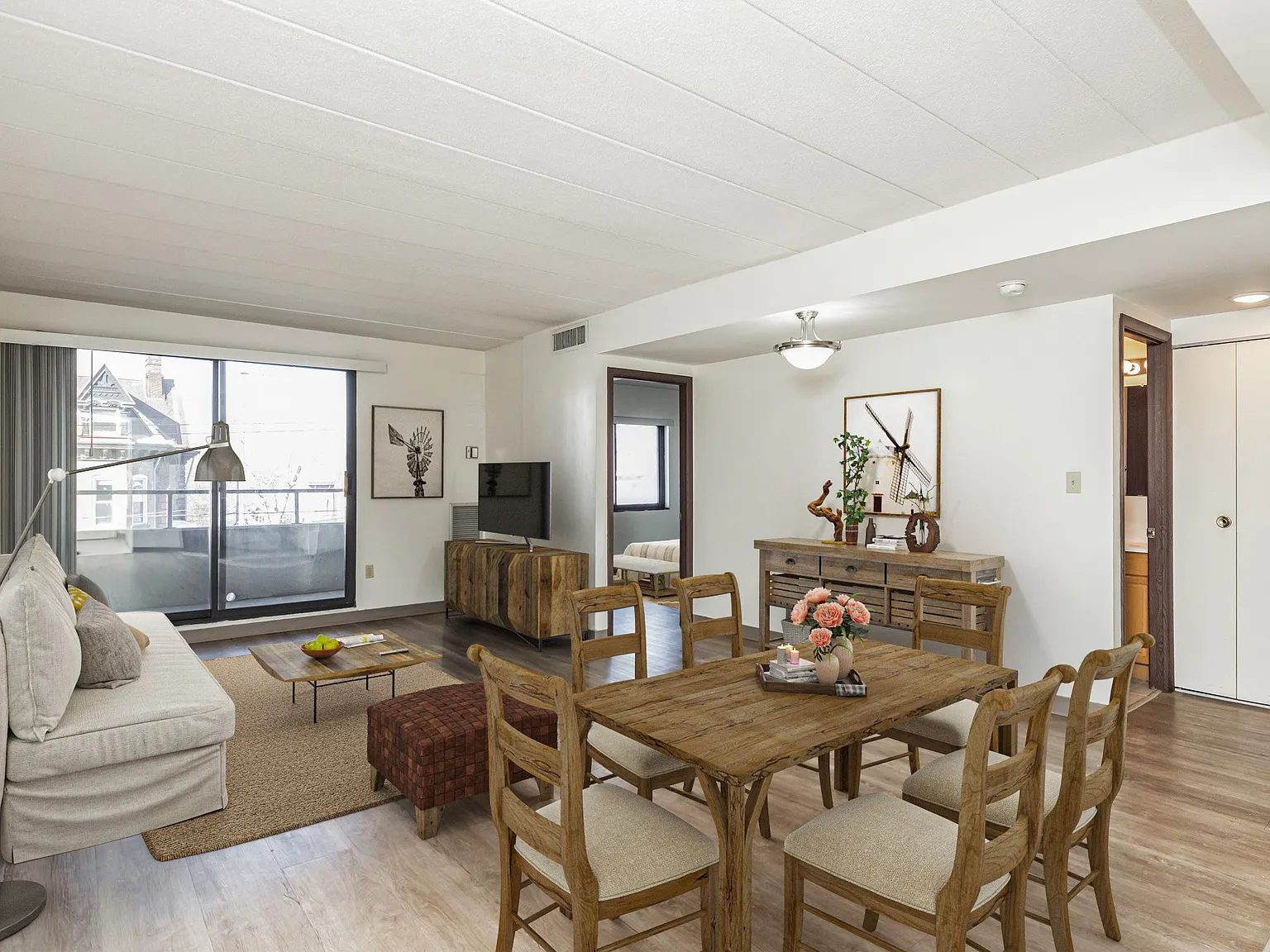 Highland Plaza Apartments — Photo 2
