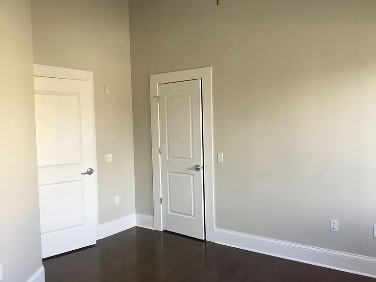 324 S Brady St — Photo 8