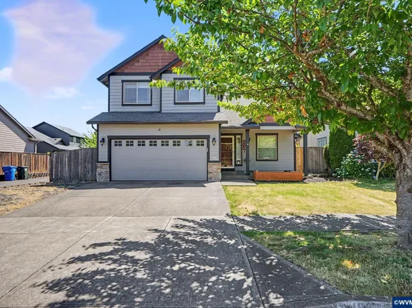 4862 Whitewater St NE, Salem, OR 97305