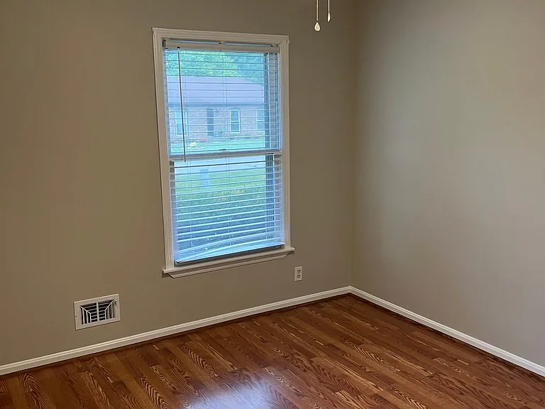 1115 Meadowridge Trl — Photo 15