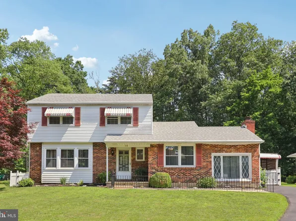 21 Hemmings Way, Lawnside, NJ 08045