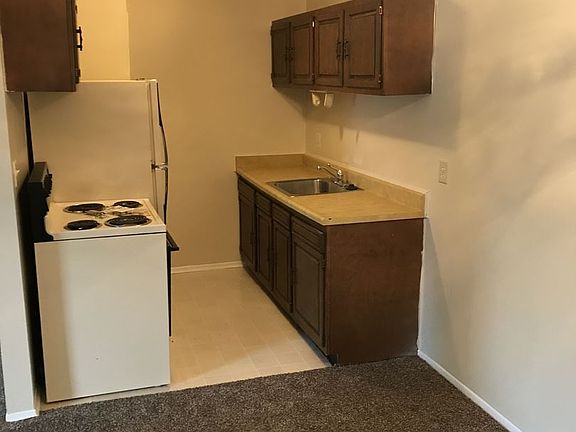 3rd image of 2618 Lovington Dr APT 5