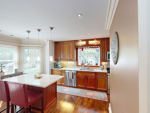 3rd image of 807 N Mulligan Ct #807