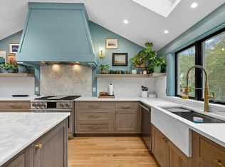 4 Ciaramitaro Ct, Gloucester, MA 01930