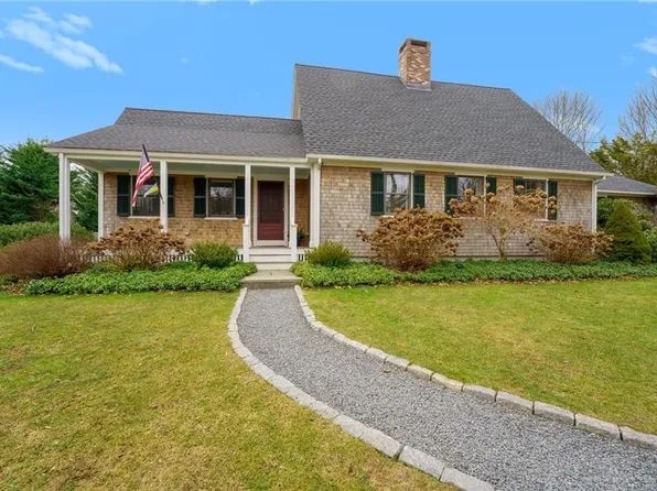 27 Pennsylvania Ave, Jamestown, RI 02835