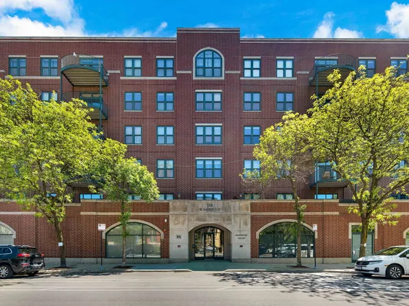 1301 W Washington Blvd APT 305, Chicago, IL 60607