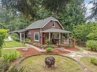 11207 99th Ave SW, Vashon, WA 98070