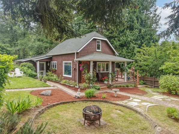 11207 99th Avenue SW, Vashon, WA 98070