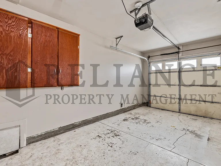 1720 S Windsor Rd — Photo 30