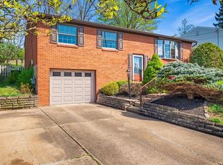 310 Ohiopyle Dr, Pittsburgh, PA