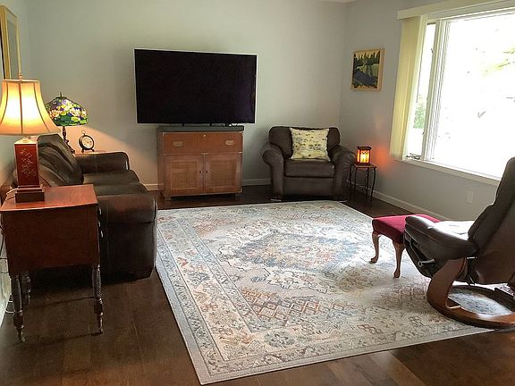 3rd image of 20814 Red Oak Dr